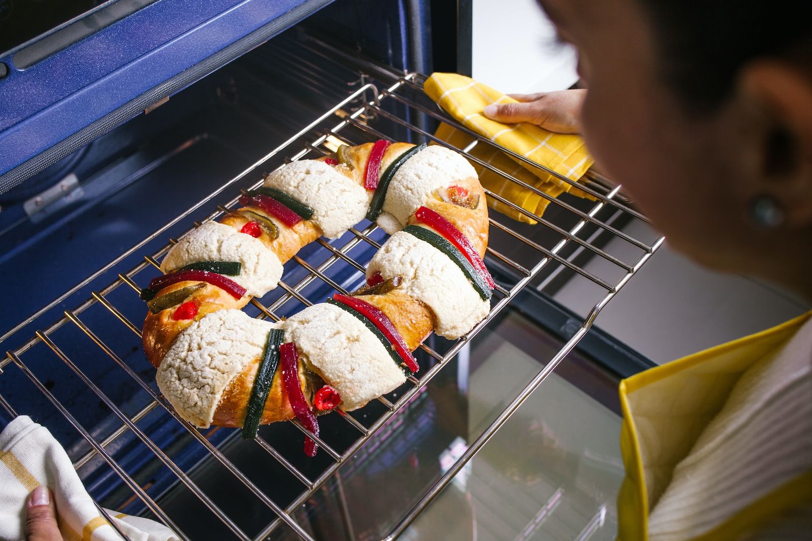 How To Clean Oven Racks (2 Easy Ways) Homeaglow